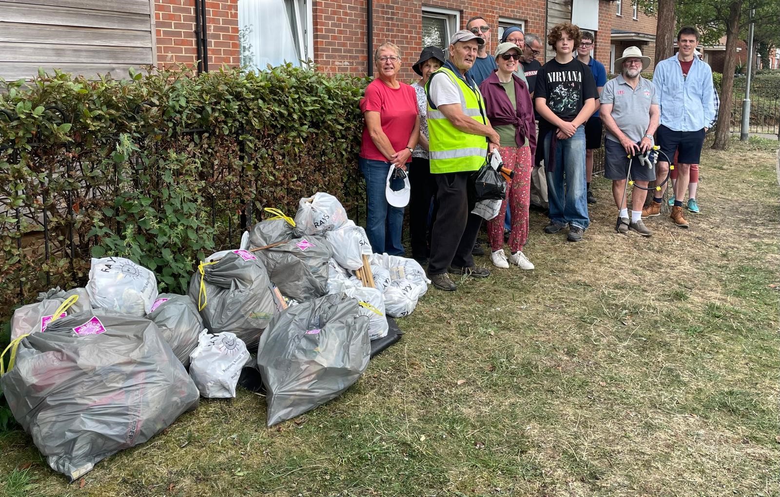 KCT volunteers with rubbish after Amersham Rd North pick