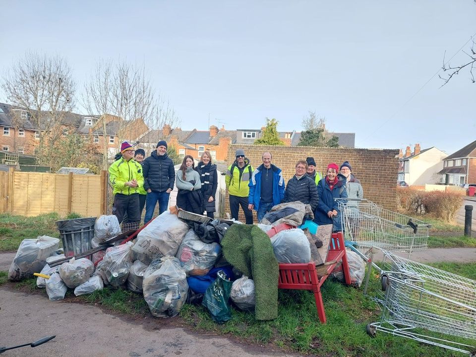Group of hardy Keep Caversham Tidy litter pickers with their haul of rubbish from View Island, January 2024